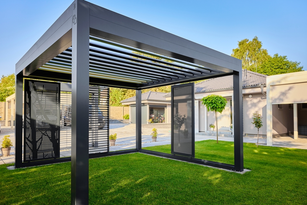 Modern,Bat,R,Bioclimatic,Aluminum,Pergolas.,Experience,Luxury,Outdoors,With